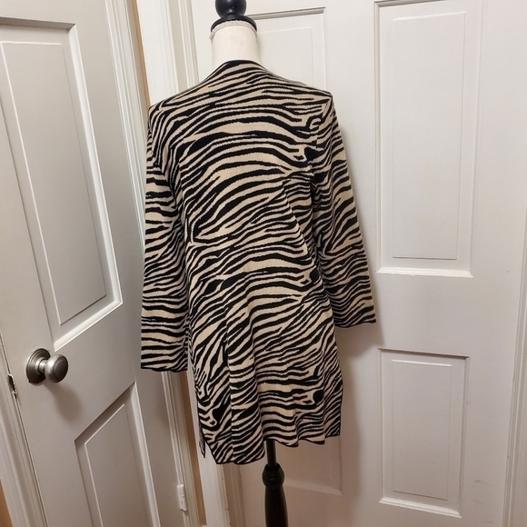 NWT Anne Klein Beige & Black Zebra Print Cascading Open Front Cardigan S… - Picture 4 of 11
